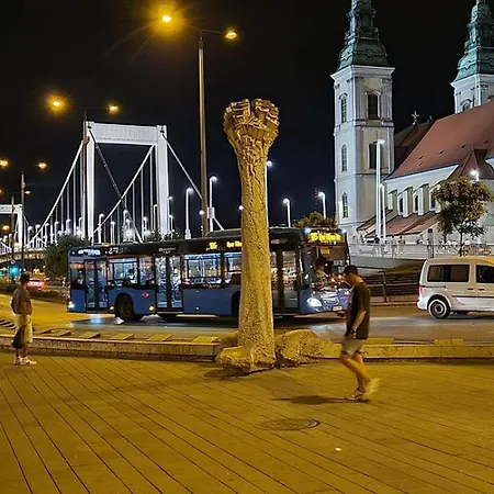 Miller Street 아파트