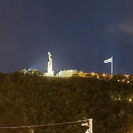 Miller Street Boedapest